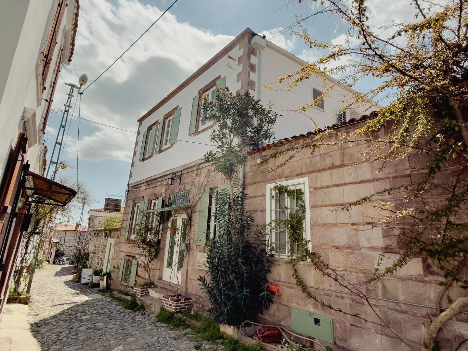 Cunda Ilios Hotel ไอวาลิค ภายนอก รูปภาพ
