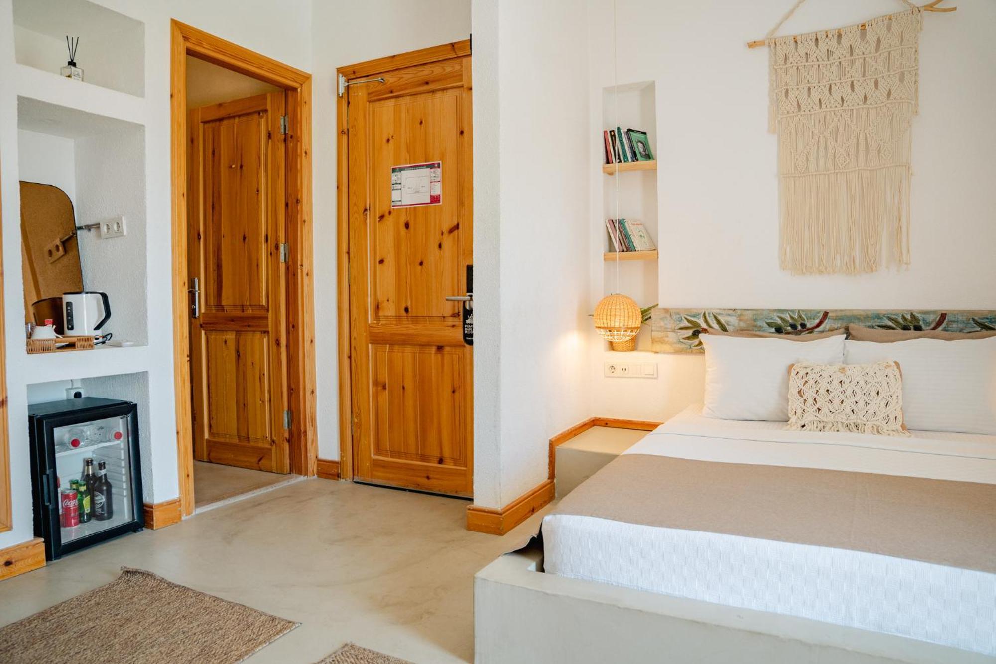 Cunda Ilios Hotel ไอวาลิค ภายนอก รูปภาพ